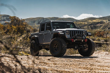 2021 Jeep Gladiator - KMC RIOT SBL - Gray Wheel Pros